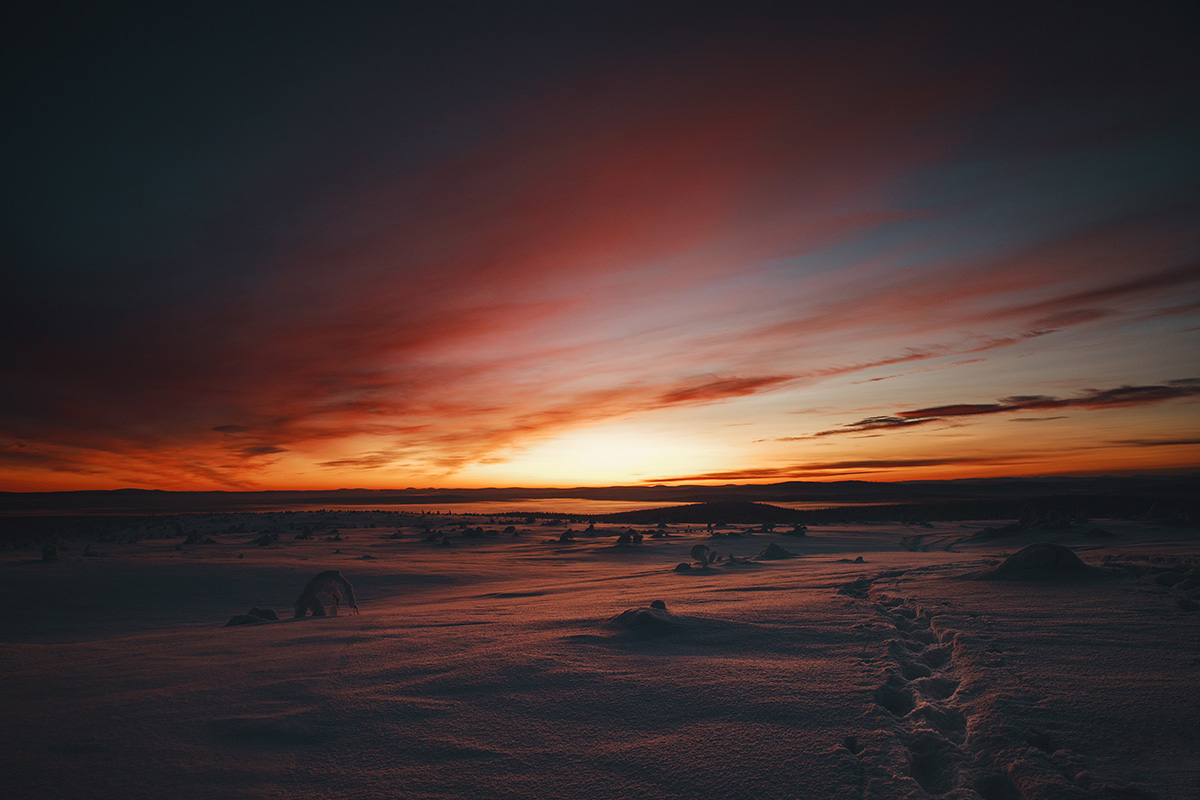 Lapland sunset snow Raphaelle Monvoisin