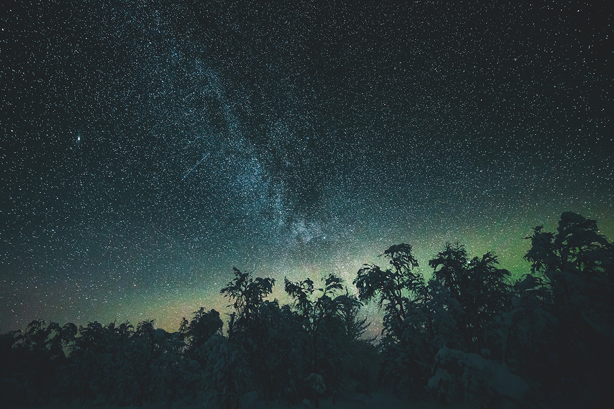 Northern lights aurora sky Lapland Raphaelle Monvoisin